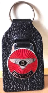Llavero Bentley Raro Rojo y Cromo Esmaltado en Relieve Años 80 Cuero Genuino Como Nuevo - Imagen 1 de 6