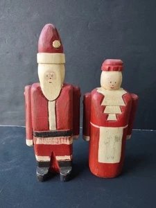 WOLFSBACH Volkskunst Weihnachtsmann & Frau Claus Figuren mit Gelenkarmen - rustikal Weihnachten - Bild 1 von 12