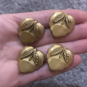 Vintage Gold Tone Leaf Buttons 7/8” x 1” - Set of 4 - Picture 1 of 2