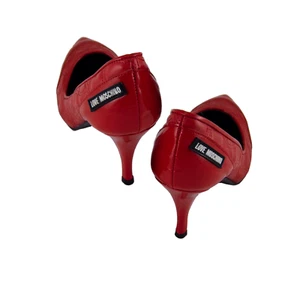 Zapatos de salón Love Moschino con punta roja - Imagen 1 de 5