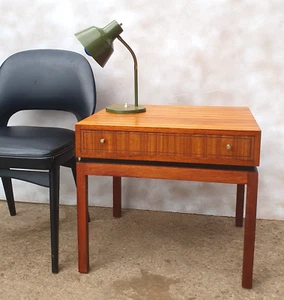 Mid Century Teak Side Table / Lamp Table / Bedside Table By Greaves And Thomas - Picture 1 of 8
