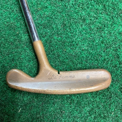 Ttleist Acushnet Bulls Eye La Femme 35.5" Putter TT shaft Bulls Eye grip RH - Image 1 of 4