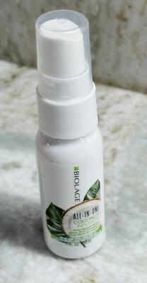 Spray para infusión de coco todo en uno Biolage 1 oz para todo tipo de cabello Foto 1 de 4