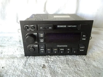 DELCO AMFM CASSETTE MODEL 16178143 FOR SELECT 1994-2000 OLDSMOBILE  - Image 1 of 3