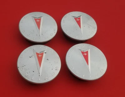 JUEGO CENTRAL TAPACUBOS LLANTA MONTANA PONTIAC G5 G6 BONNEVILLE GRAND PRIX VIBE C31 Foto 1 de 4