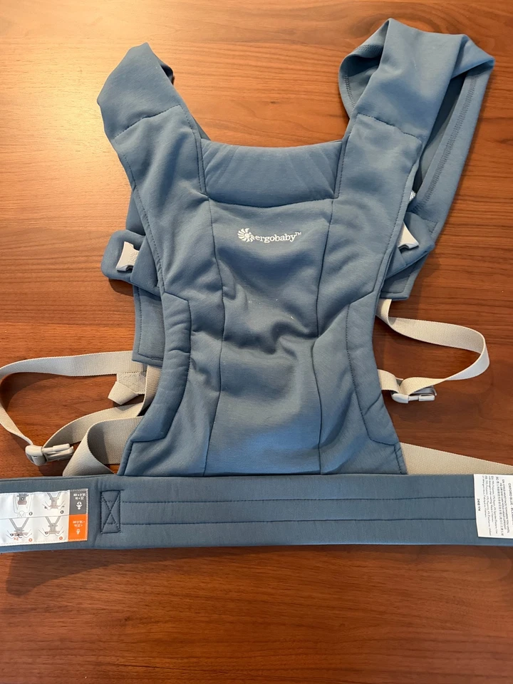 Acogedor portabebés tejido Ergobaby Embrace para recién nacido - azul Oxford Foto 1 de 1