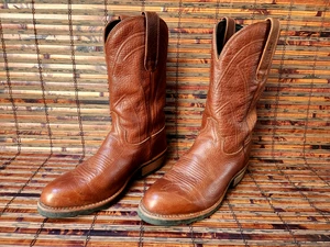 TECOVAS COWBOY BOOTS, Men's Size 7.5 EE Vibram Rubber Soles NEAR MINT CONDITION - Picture 1 of 22