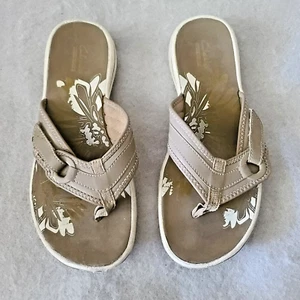 Clarks Women's Breeze Sea Flip-Flop Sandals Sz 7 Taupe Slip On Thong - Picture 1 of 19