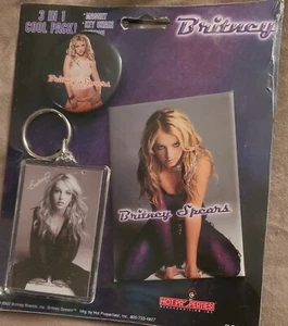 Britney Spears 3 piece set 1-pin, button & magnet - Offical Merch! - RARE! - Picture 1 of 5