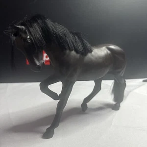 De colección - Marrón Oscuro/Negro - Colección Caballos atesorados Coleccionables - Usado - Imagen 1 de 14
