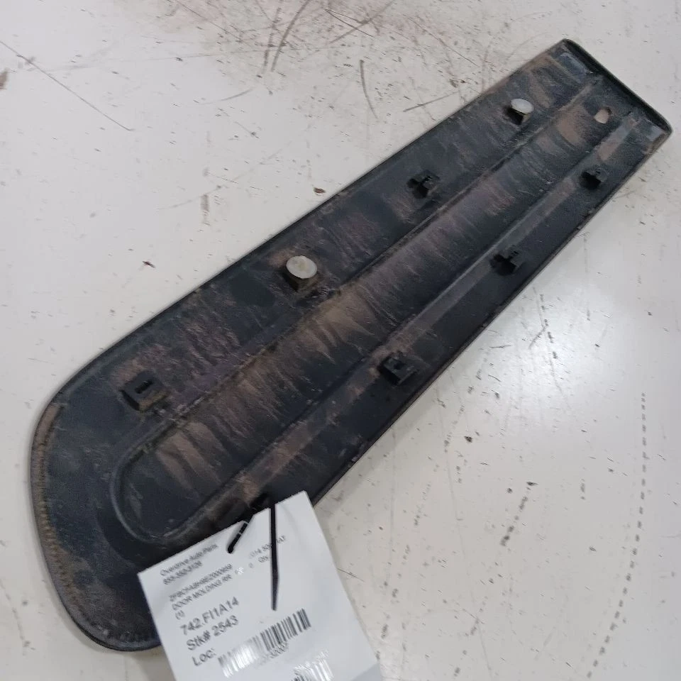 Tira moldura puerta trasera derecha pasajero fiat 500 2014 2015 2016 Foto 1 de 4