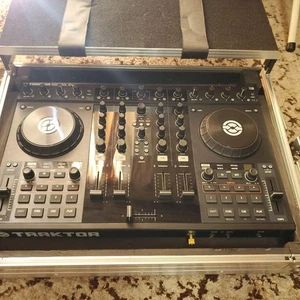 Native Instruments TRAKTOR KONTROL S4 MK1 with X1 Tested and Working Controller - Picture 1 of 9