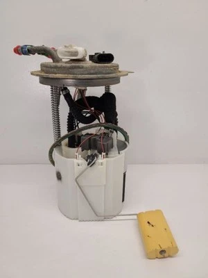 04-07 Conjunto de bomba de combustible Chevy Avalanche 1500 5,3 L VIN J 8º dígito 19168774  Foto 1 de 4