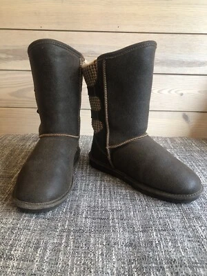 Botas de gamuza Bearpaw Boshie tejidas en la espalda. Talla 11. Foto 1 de 4