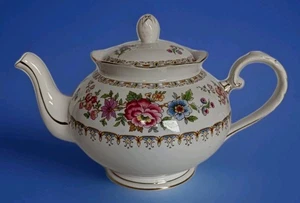 Royal Grafton Malvern Teapot Fine English Bone China - Picture 1 of 7