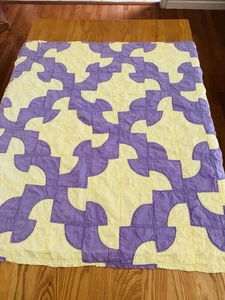 Vintage Cutter Quilt Rest Drunkard’s Path Lavendel-Lila Gelb 34x35” Basteln - Bild 1 von 9