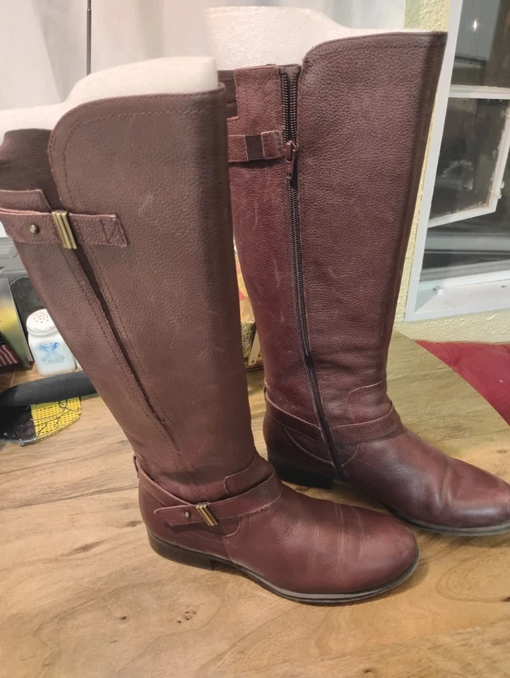 Botas Joan Wine Naturalizer para mujer. Apenas Usado.Talla 7.5 Med. Foto 1 de 4