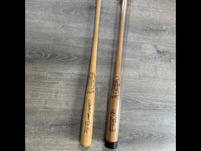 Keith Hernández Firmado / BATES DE BÉISBOL AUTÉNTICOS P72 / BATE PETE ROSE Firmado / Set  Foto 1 de 4