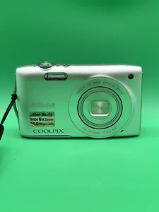 Nikon COOLPIX S3200 16.0MP Digital Camera Silver Tested Working NO CHARGER - Picture 1 of 6