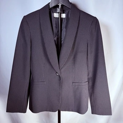 Женский блейзер Tahari Arthur S. Levine черный в тонкую полоску на одной пуговице эластичный 6 - Изображение 1 из 4