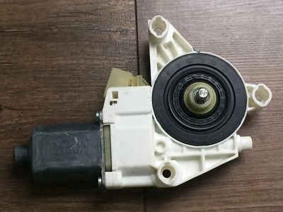 2006-2012 Mercedes-Benz ML GL350 550 Front Door Window Lifter Motor Left Side - Image 1 of 4