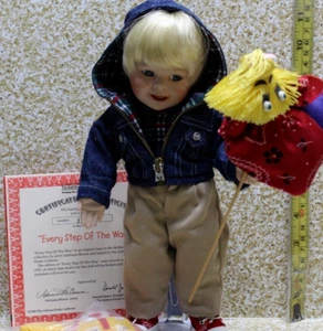 Ashton Drake Every Step Of The Way Porzellan Junge Puppe 1998 McMemories #850FA MIT ETIKETT - Bild 1 von 15