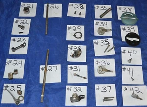 PIEZAS USADAS UNIVERSAL 15 CLASES MÁQUINA DE COSER DE LUJO CLON CANTANTE CLASE 15 - Imagen 1 de 23