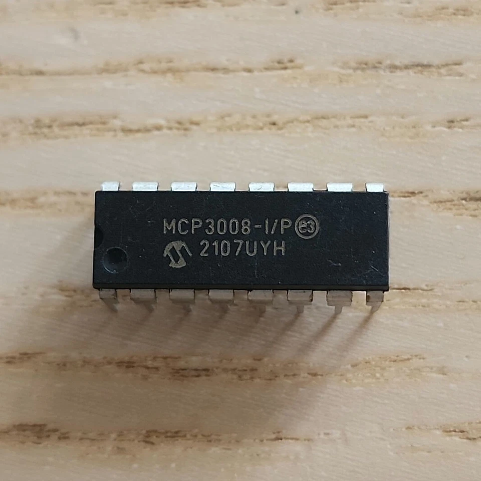 MCP3008-I/P 10-Bit 200kSPS 8-Channel ADC AU STOCK FAST POSTAGE - Image 1 of 1