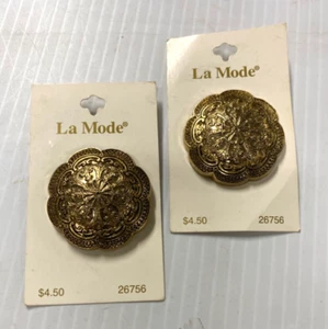 GOLD COLOR EMBOSSED BUTTONS Made In Italy W/ Card 26756 Set of 2(FC212-5Q1096 - Picture 1 of 4