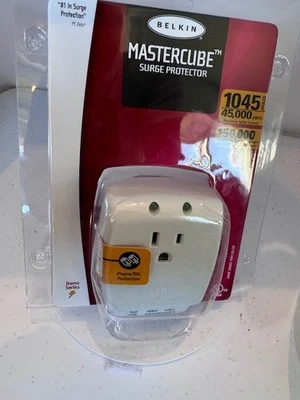 Belkin Mastercube Surge Protector, Model F9H120-CW - Computer, Phone, Fax - NEW - Image 1 of 2