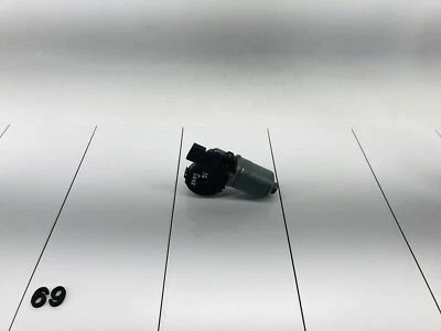 16-22 FIAT 500X FRONT WINDSHIELD WINDOW GLASS WIPER WASHER MOTOR OEM - Image 1 of 4