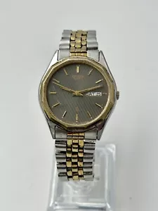 Citizen CQ Quartz 6100-K02759 Stainless Steel Watch,Date Day New Battery, works - Picture 1 of 7