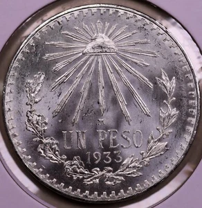 1933 Mexico 1 Peso Gem Uncirculated ***RARE ORIGINAL CHOICE SILVER COIN*** - Picture 1 of 2