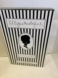 Lulu Guinness Limited Edition Put On The Pearls Girls Collector's Item Rare Item - Picture 1 of 7