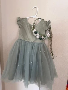 Sage green flower girl dress 4Y with flower crown - Picture 1 of 10