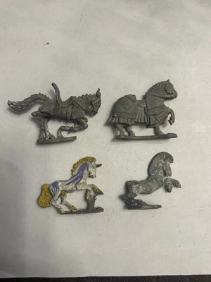 Lot 4 Figurines Plomb Vintage Chevaux Ral Partha Grenadier Citadel JDR GW - Photo 1/4