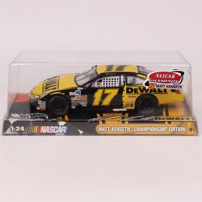 Hot Wheels Racing NASCAR Champion 2003 Matt Kenseth #17 DeWalt escala 1:24 Foto 1 de 4