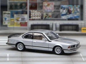 BMW 635 CSI - argento - arma stradale 1:64 - Foto 1 di 6