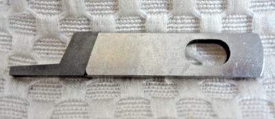 KNIFE Carbide Upper Blade # 412585 60507 Singer 14U344B 14U354B 14U444B 14U594 + - Image 1 of 2