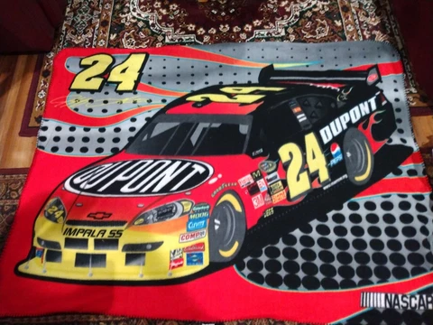 Jeff Gordon DuPont Tapestry NASCAR #24 Throw Blanket Northwest Company Made USA Cover