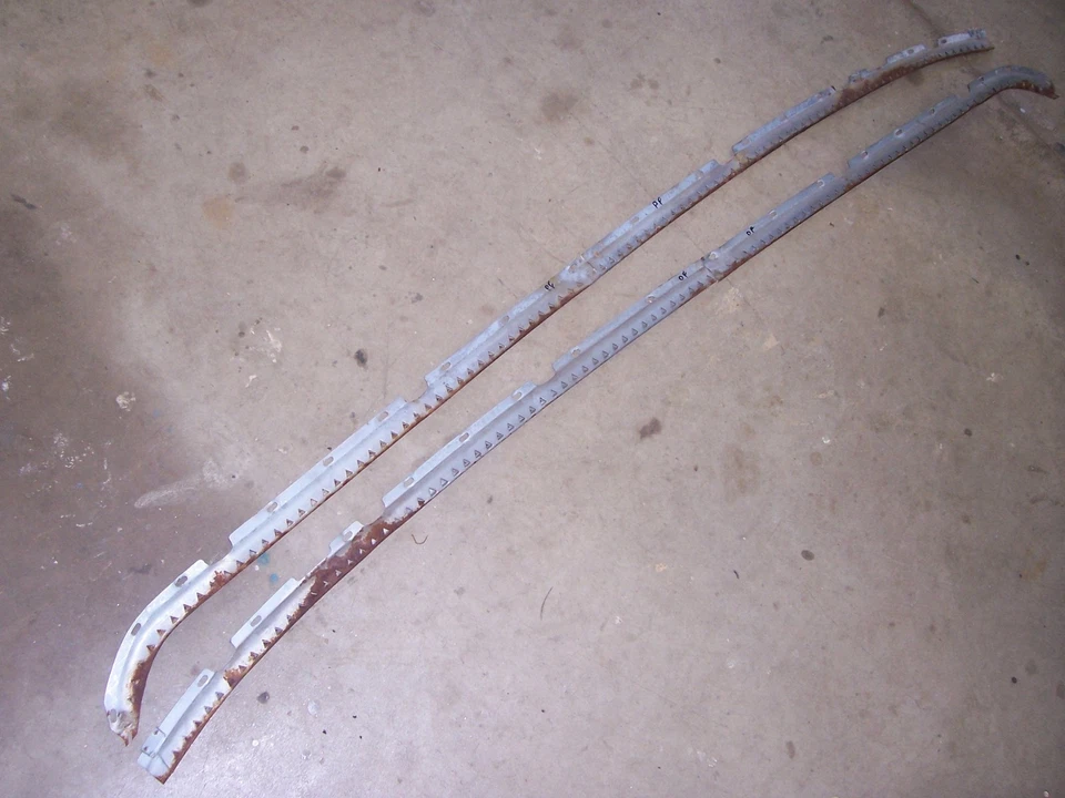 1953 Cadillac Series 62 quatro portas sedã interior forro borda montagem acabamento - Imagem 1 de 1