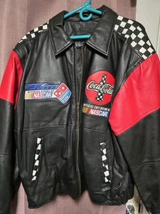 Nascar Coke Zero / Dominos Pizza Lederjacke XL - Bild 1 von 3