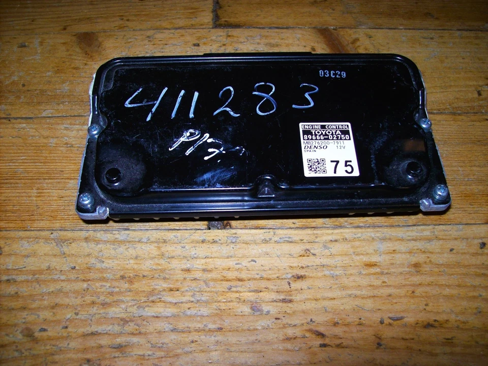 Centralina motore Toyota 89666-02750 MB276200-7911 Denso 12V - Immagine 1 di 1