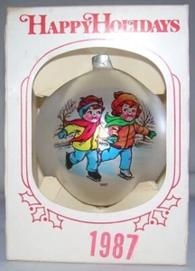 Campbells Soup Kids 1987 Weihnachten Glaskugel Ornament Eislaufen Original Neu in OVP - Bild 1 von 2