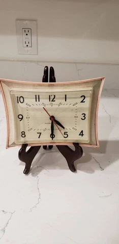 Vintage Mid-Century Pink General Electric Wall Clock USA Model 2120 Cover