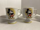2 tasses à café vintage Mickey Mouse piédestal pieds Walt Disney blanc jaune