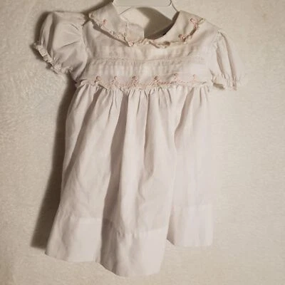 Vestido Vintage Cochecito de Bebé Boutiques 9M Rosa Bordado  Foto 1 de 4