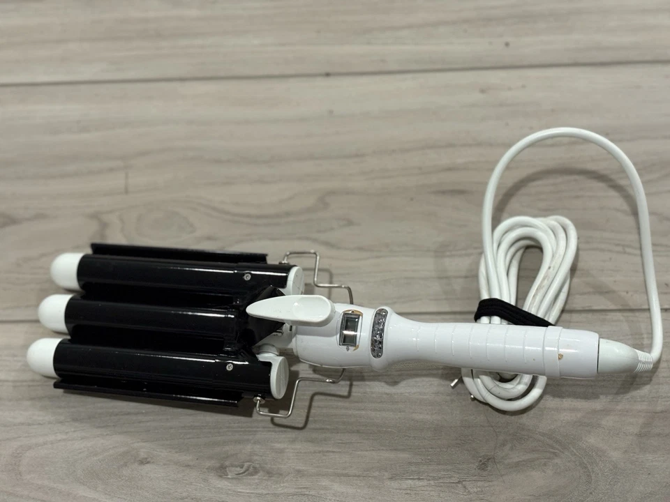 Rizador de pelo de 3 barriles | Varita de cerámica de 1,25” | Calor rápido ajustable Foto 1 de 1