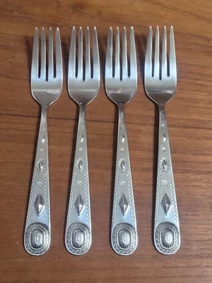Conjunto de 4 garfos para salada Wallace Taos acabamento acetinado 18/8 7 1/8" - Imagem 1 de 4