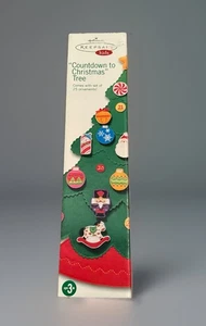 Vtg 2004 Hallmark Keepsake Kids Countdown To Christmas Advent Calendar Felt Tree - Picture 1 of 13